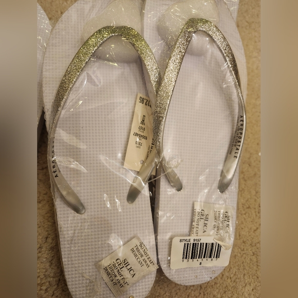 NWT AEROPOSTALE white flip flops -Bride, Bridal Shower, Bachelorette - Picture 3 of 5